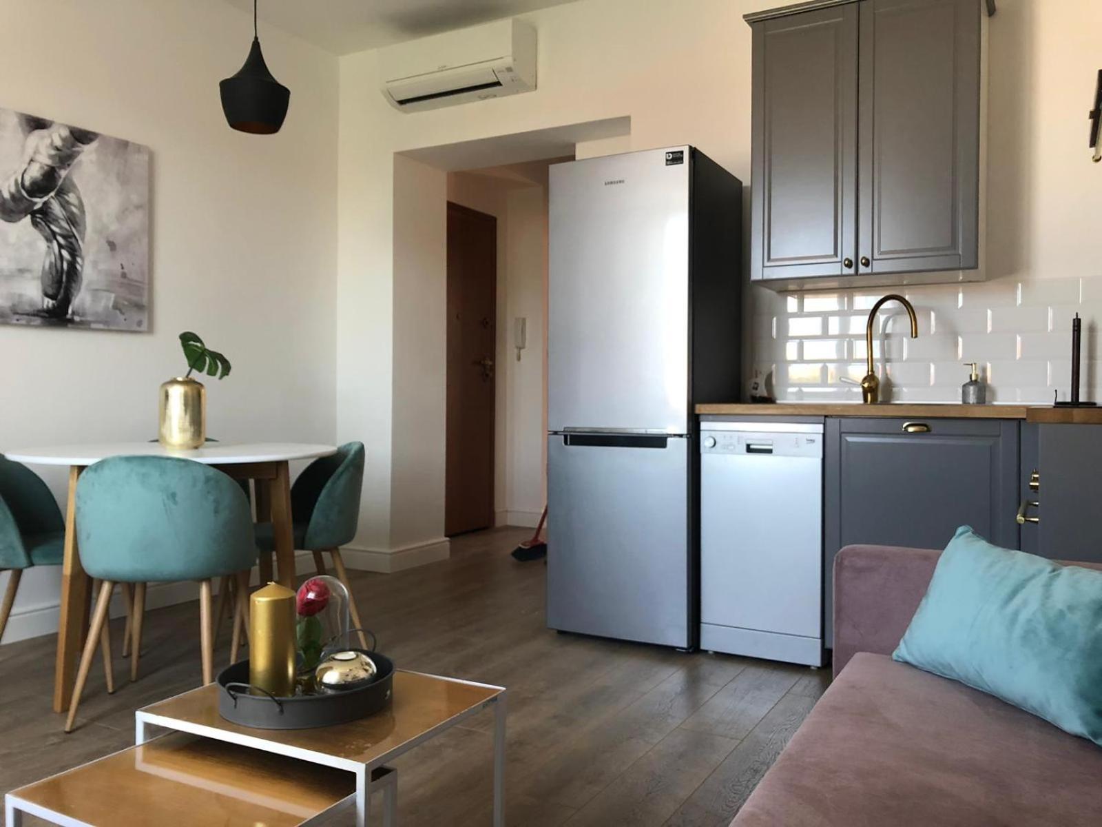 Romantic Apartment With Balcony Split Exteriér fotografie