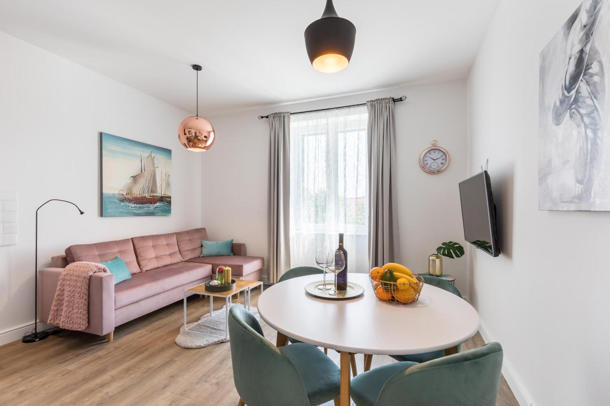 Romantic Apartment With Balcony Split Exteriér fotografie