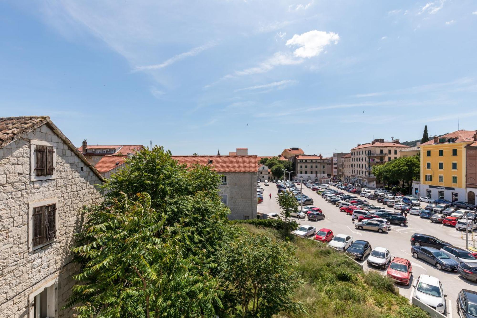 Romantic Apartment With Balcony Split Exteriér fotografie